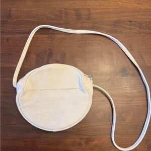 BAGGU round crossbody canvas